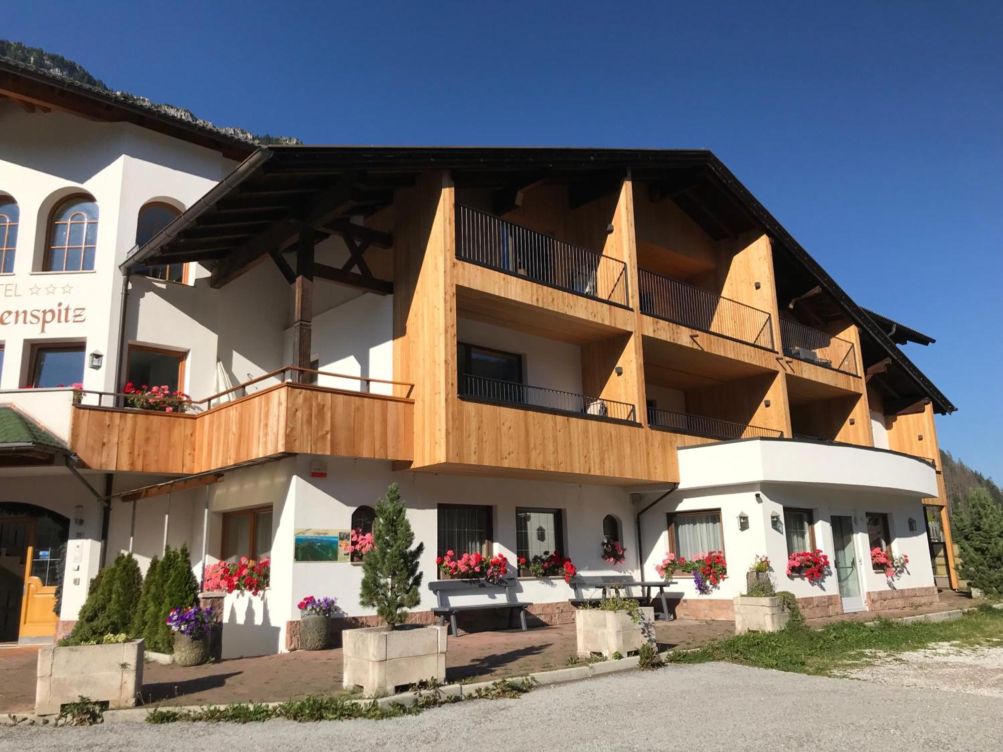 Alpenspitz Appartements - Garni - B&B Racines Exterior photo